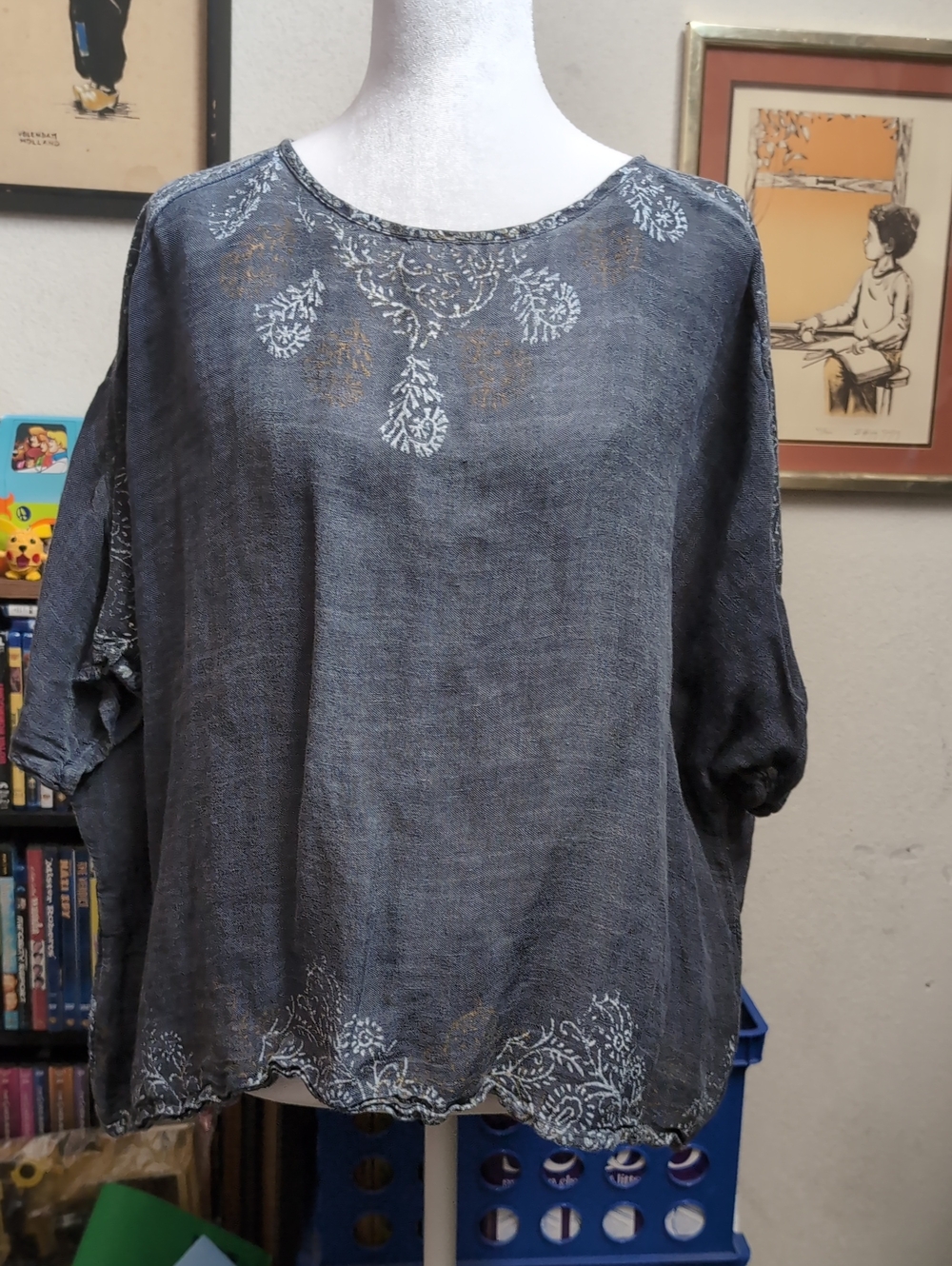 Relaxed Navy Embroidered Women's Blouse S/M Signals